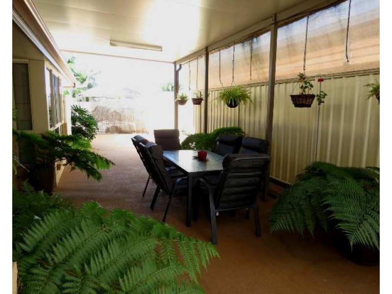 4 Callaghan Street, Emerald QLD 4720