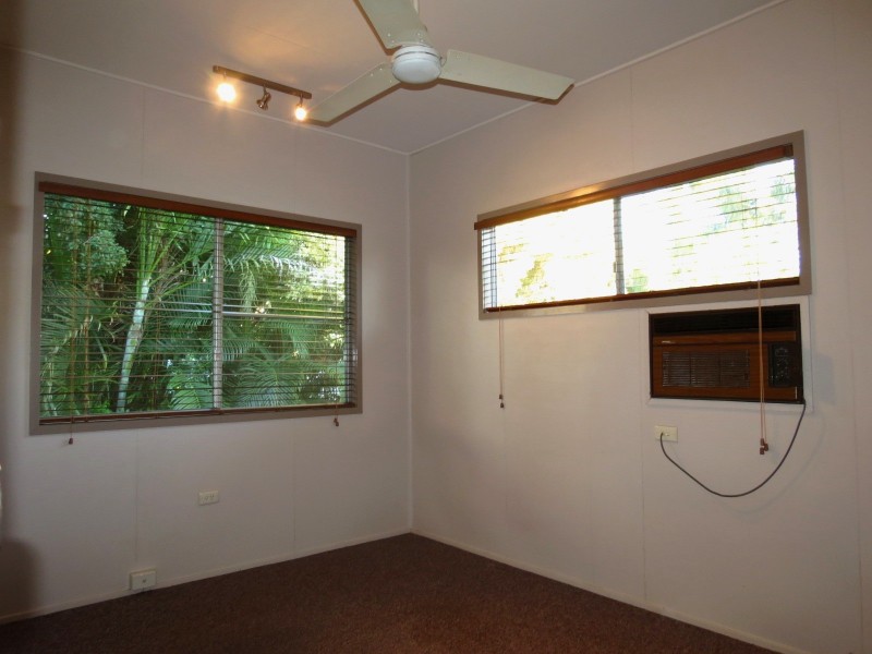 16 Centenary Drive, Emerald QLD 4720