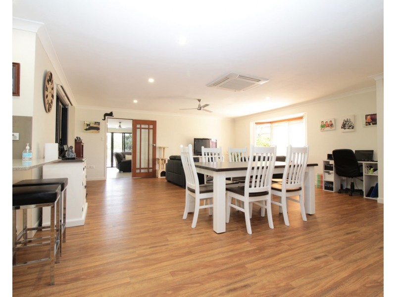 4 Hass Place, Emerald QLD 4720