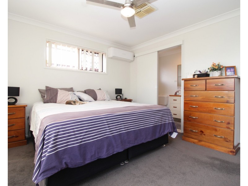 4 Hass Place, Emerald QLD 4720