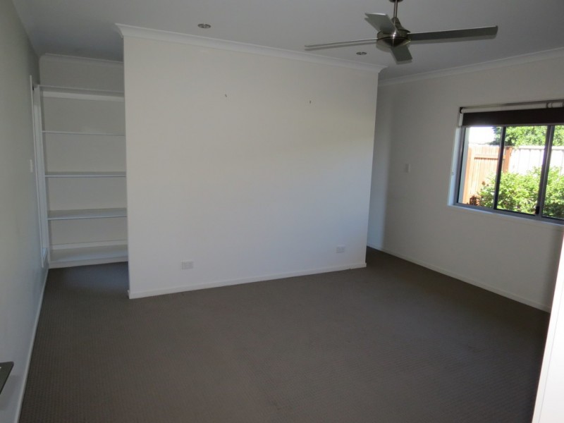 18 Rosehill Road, Emerald QLD 4720