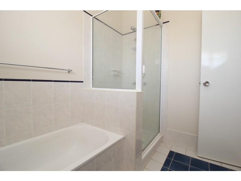 21 Park Avenue, Emerald QLD 4720