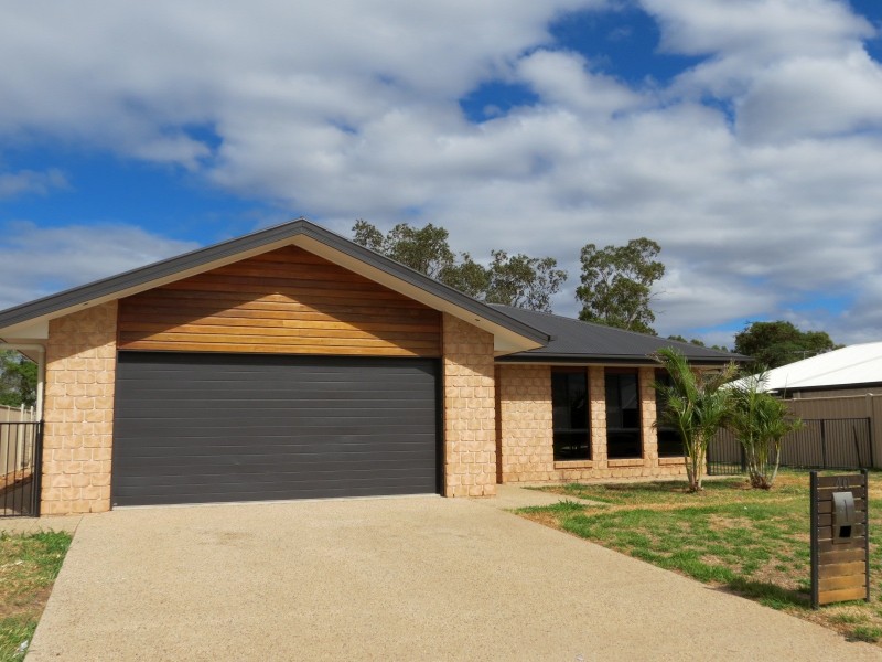 40 Wright Street, Emerald QLD 4720