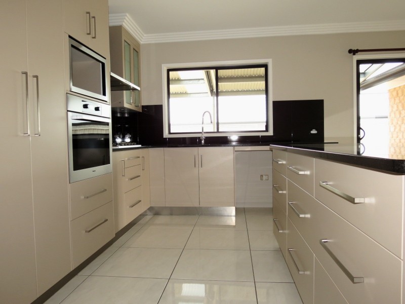 40 Wright Street, Emerald QLD 4720