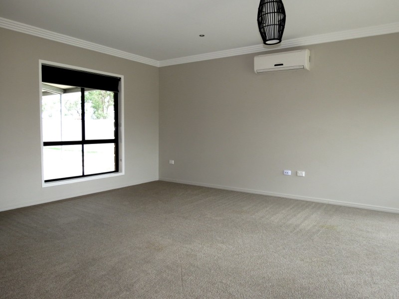 40 Wright Street, Emerald QLD 4720