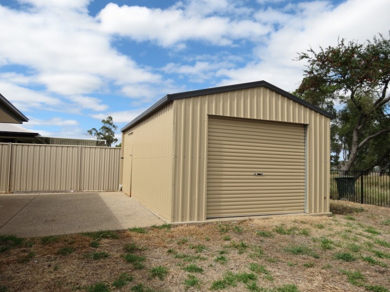 40 Wright Street, Emerald QLD 4720