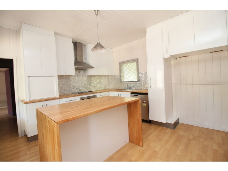 47 Theresa Street, Emerald QLD 4720