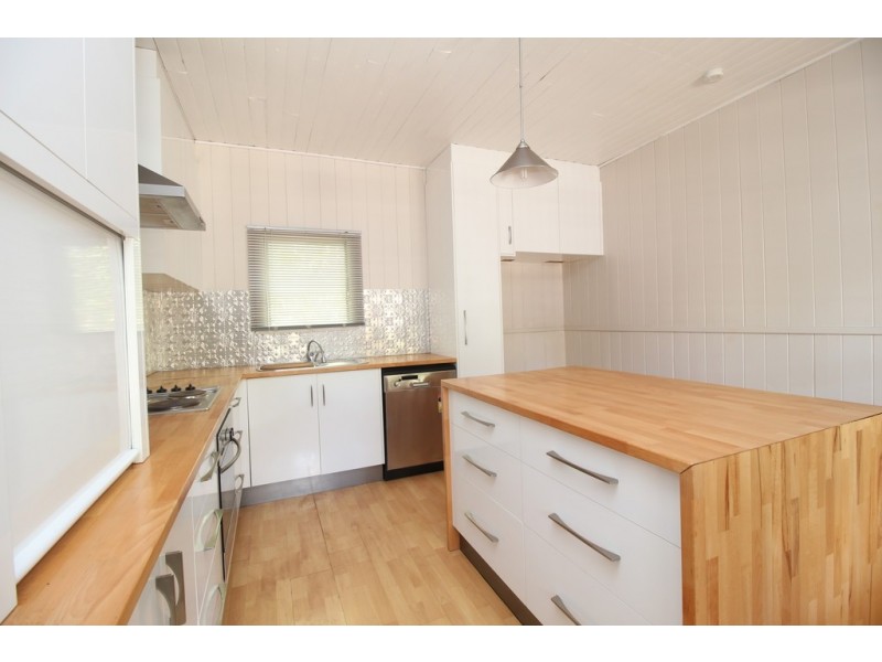 47 Theresa Street, Emerald QLD 4720