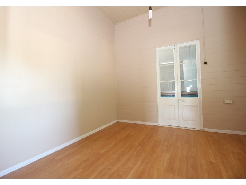 47 Theresa Street, Emerald QLD 4720