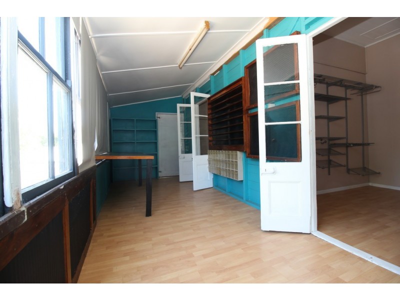 47 Theresa Street, Emerald QLD 4720