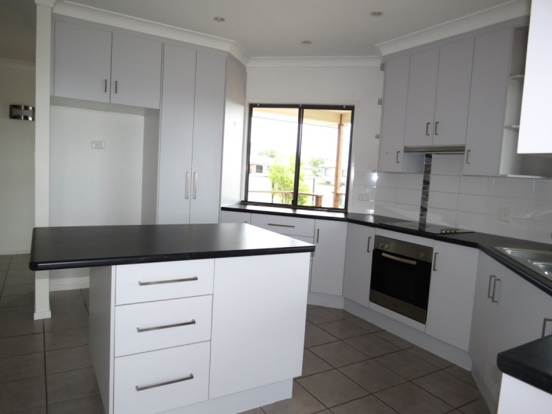 14 Newell Court, Capella QLD 4723