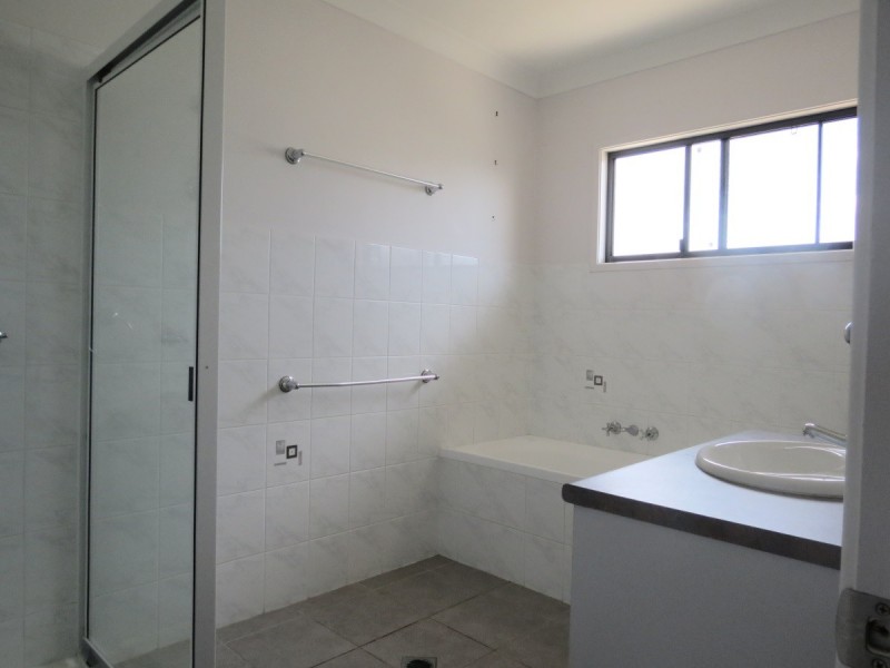 14 Newell Court, Capella QLD 4723