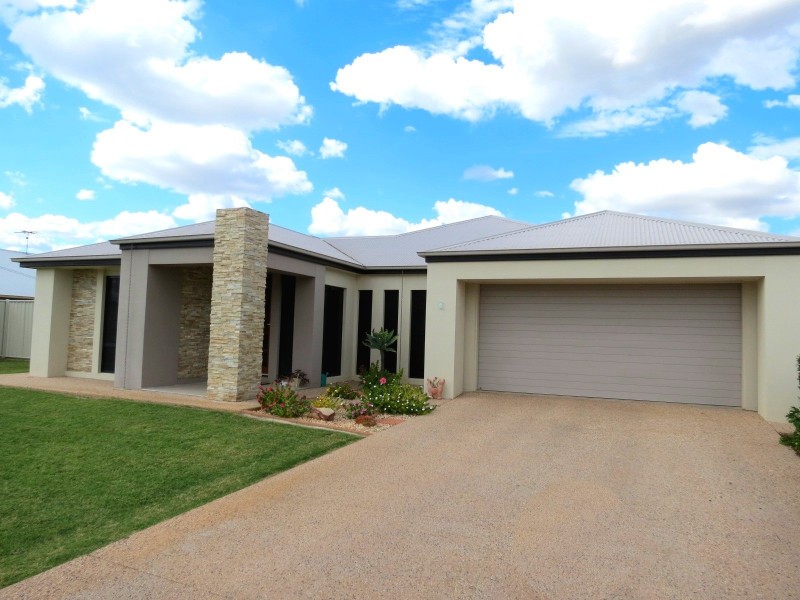 Emerald QLD 4720