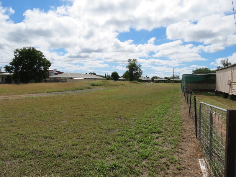 31 Peak Downs Street, Capella QLD 4723