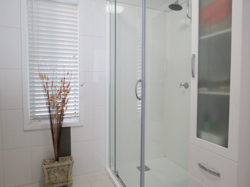 124 Hospital Road, Emerald QLD 4720