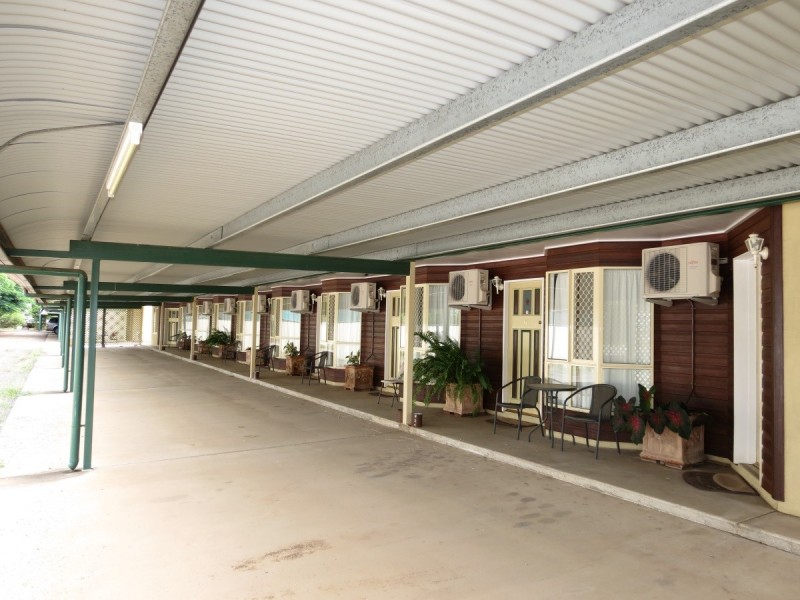 15 Peak Downs Street, Capella QLD 4723