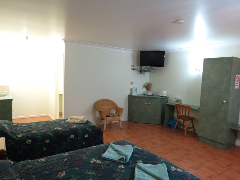 15 Peak Downs Street, Capella QLD 4723