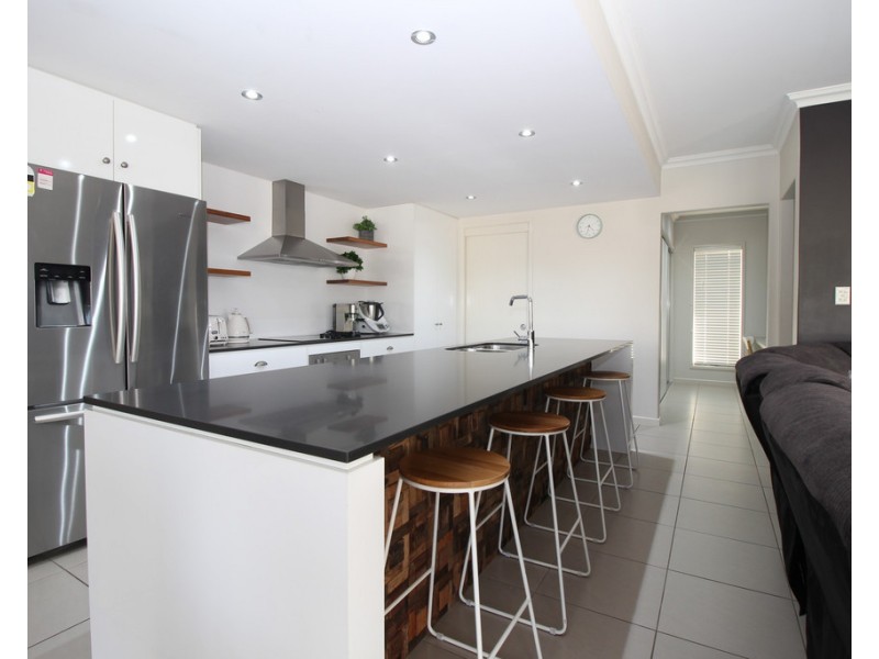 16 Randwick Road, Emerald QLD 4720