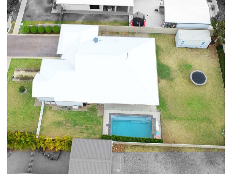16 Randwick Road, Emerald QLD 4720