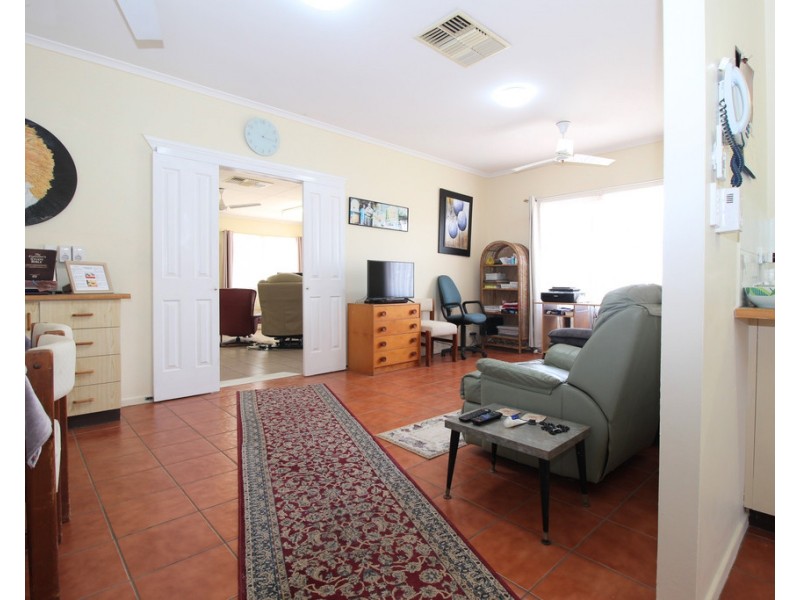 24 Garnet Street, Emerald QLD 4720