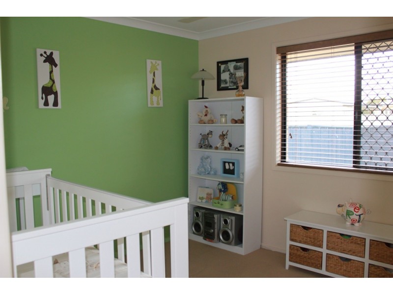 21A Vicki Close, Emerald QLD 4720