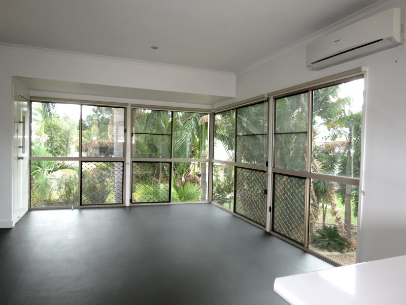 3 Michelle Place, Emerald QLD 4720