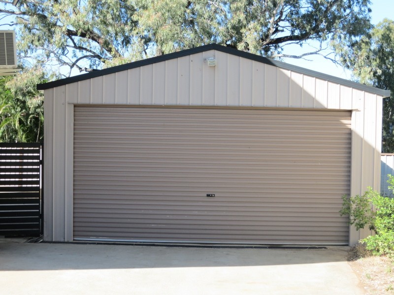 3 Michelle Place, Emerald QLD 4720