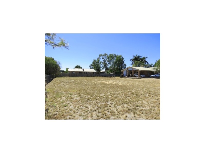 61 Park Avenue, Emerald QLD 4720