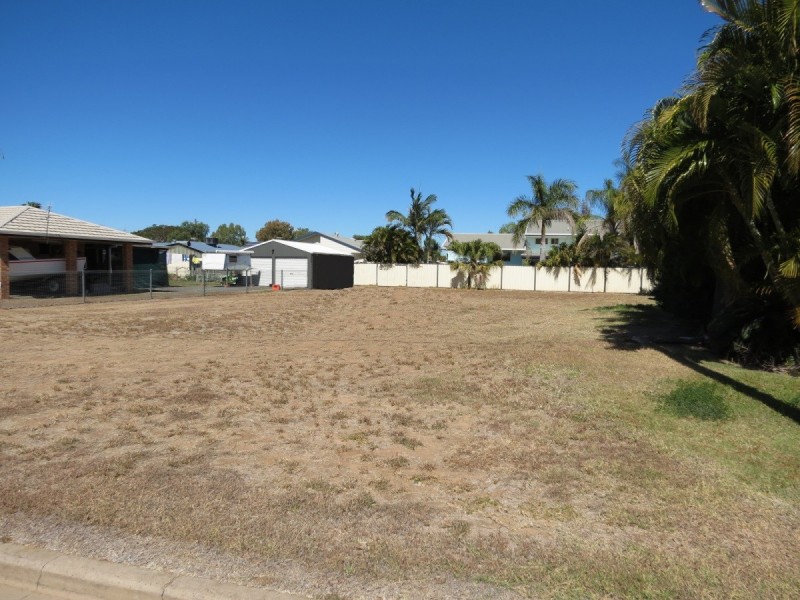 3 Smith Place, Emerald QLD 4720