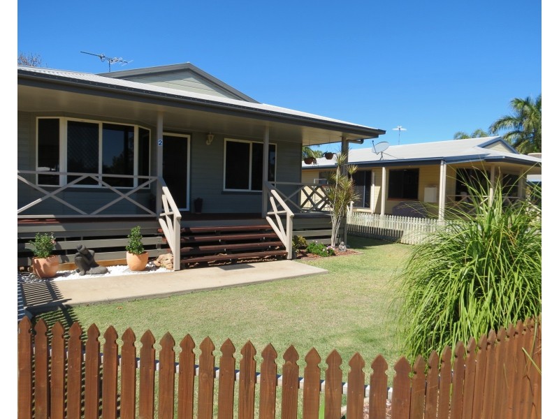 2/87 Roberts Street, Emerald QLD 4720