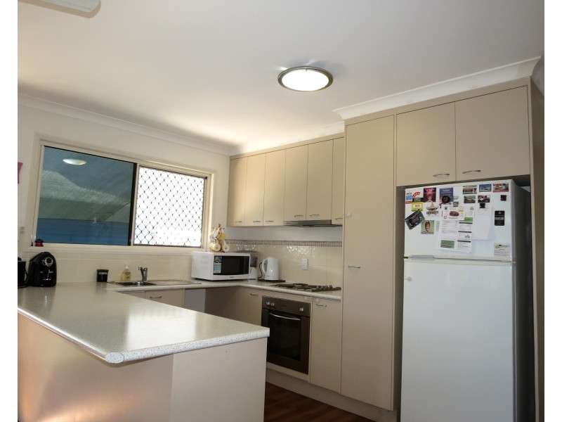 2/87 Roberts Street, Emerald QLD 4720