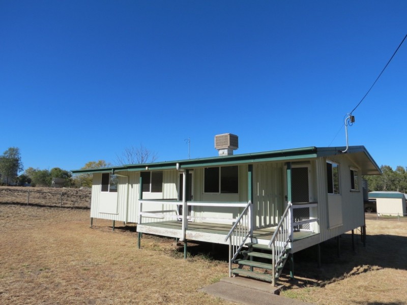 11 Zamia Street, Springsure QLD 4722