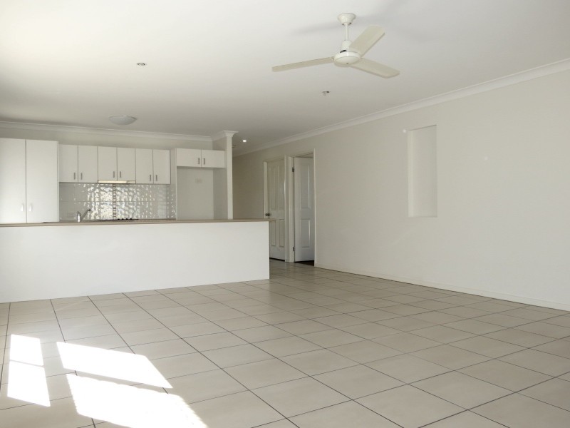 8 Suncrest Street, Emerald QLD 4720