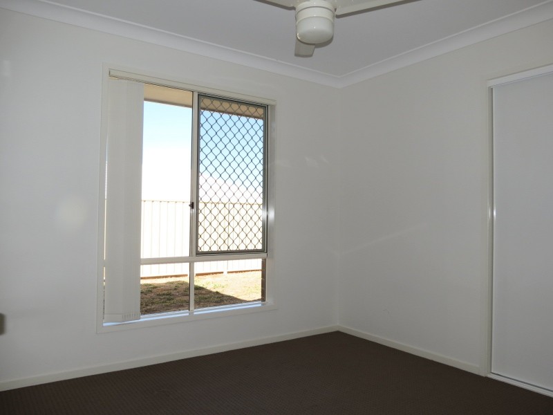 8 Suncrest Street, Emerald QLD 4720