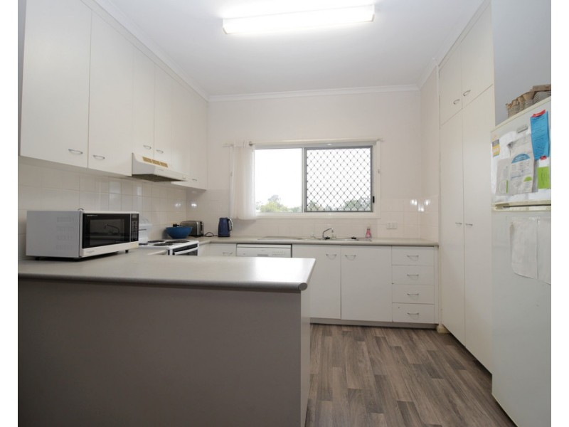 31 Barry Street, Emerald QLD 4720