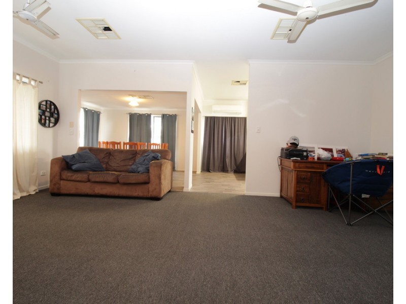 31 Barry Street, Emerald QLD 4720