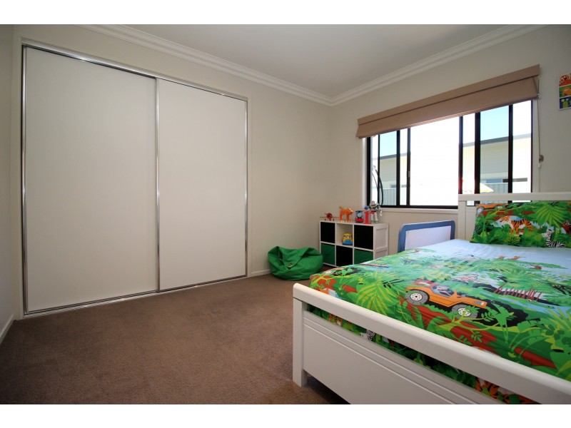 9 Glovar Street, Emerald QLD 4720