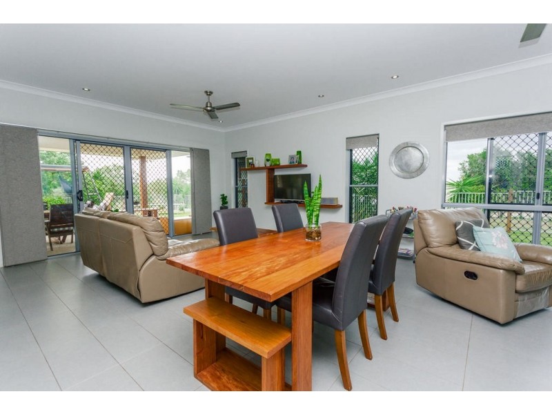 2 Rosehill Road, Emerald QLD 4720