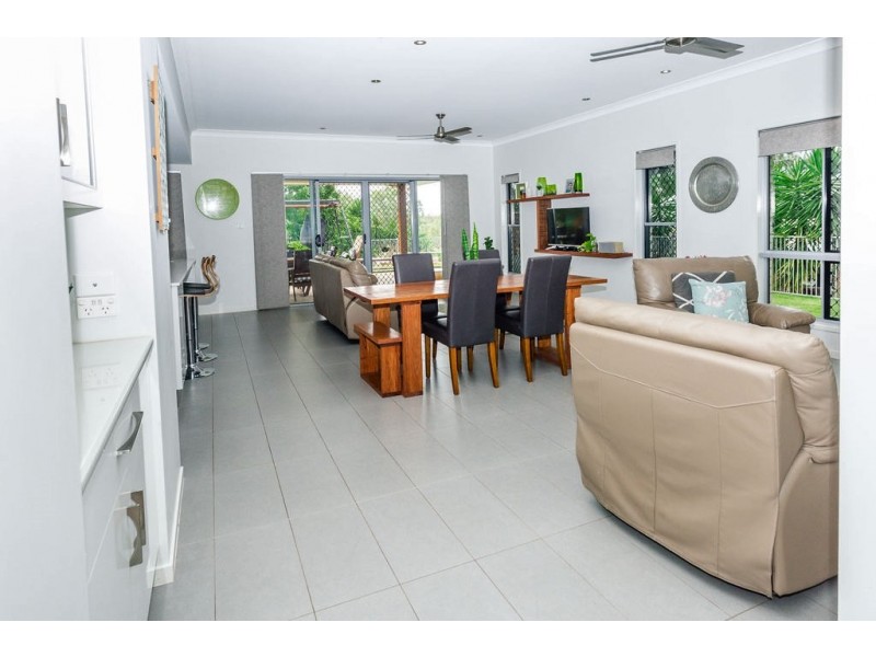 2 Rosehill Road, Emerald QLD 4720