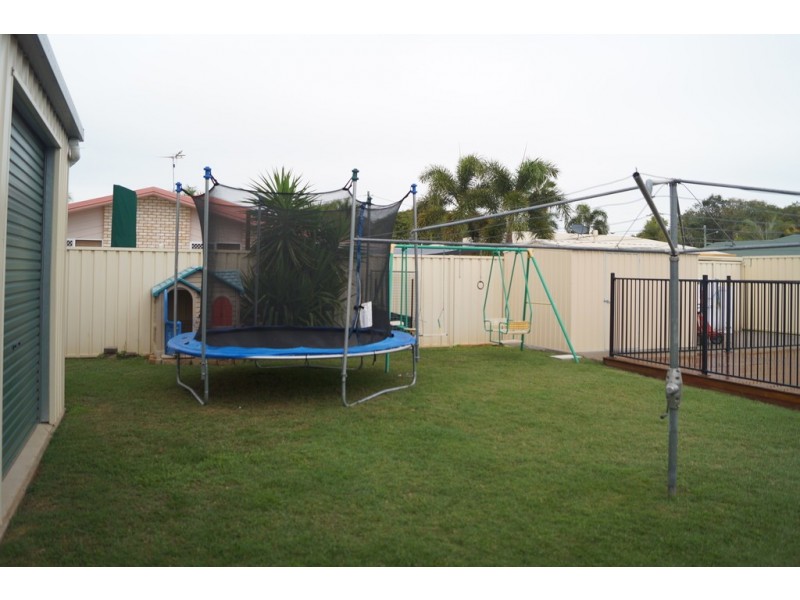 3 Skelton Place, Emerald QLD 4720