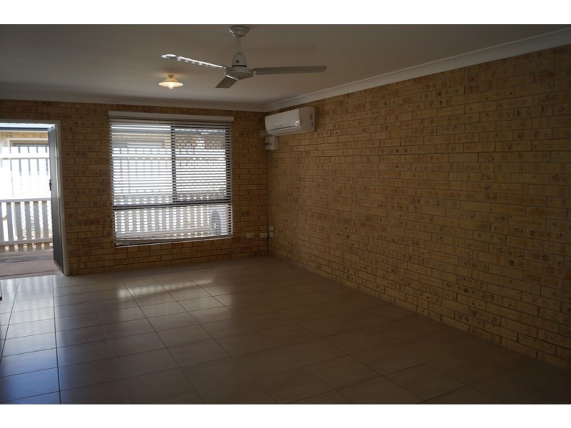 3/41 Baker Street, Emerald QLD 4720