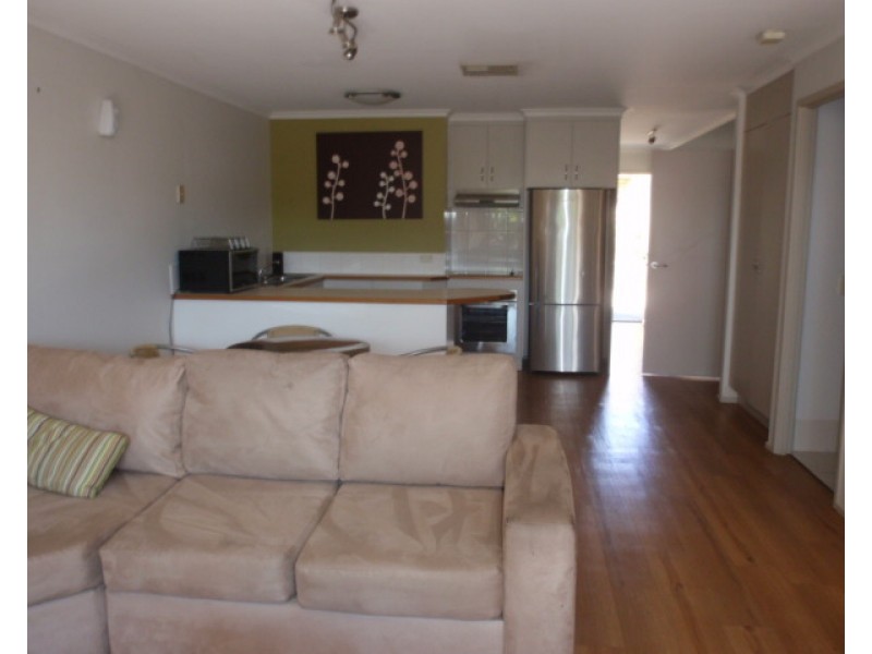 Unit 8/29 Esmond Street, Emerald QLD 4720