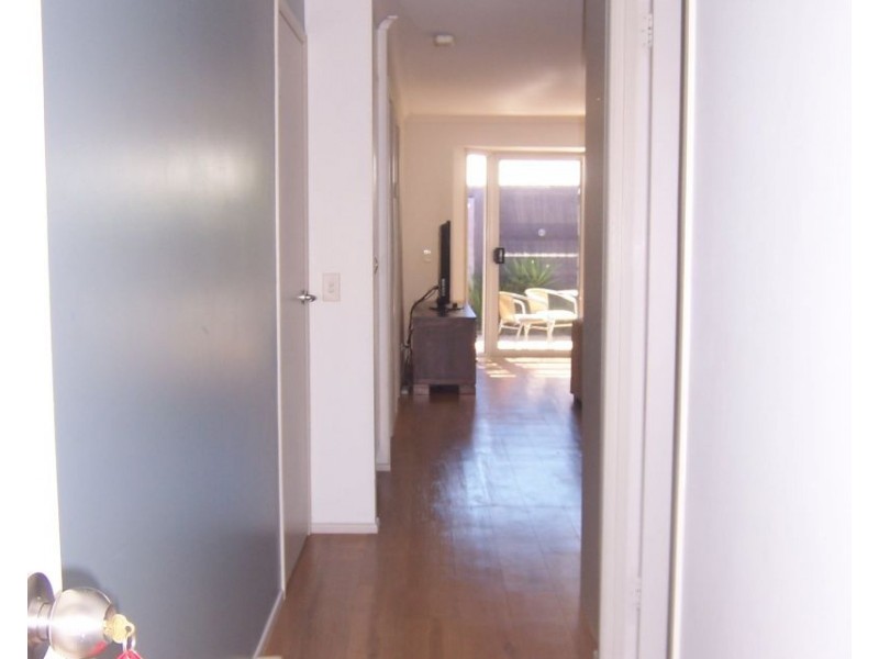 Unit 8/29 Esmond Street, Emerald QLD 4720