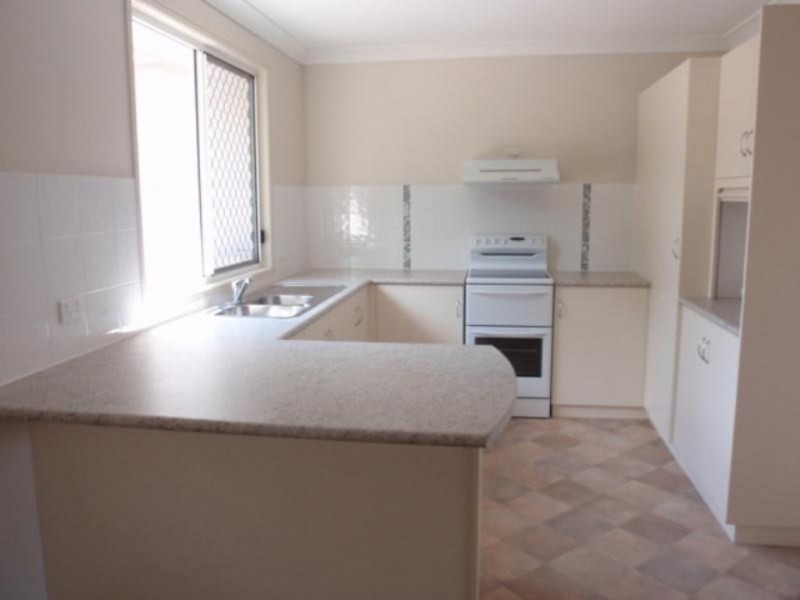 8/24 Riverview Street, Emerald QLD 4720