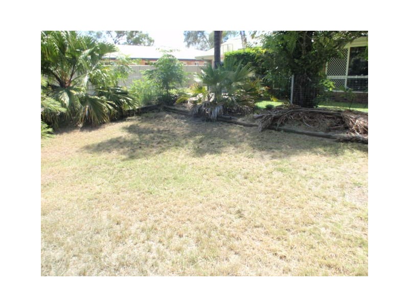 7 Wren Court, Emerald QLD 4720