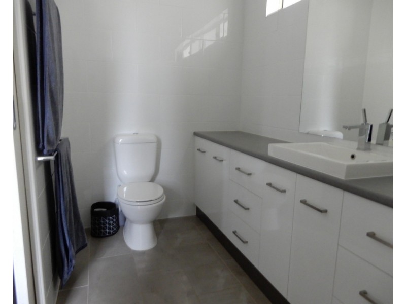 4 Reo Place, Emerald QLD 4720