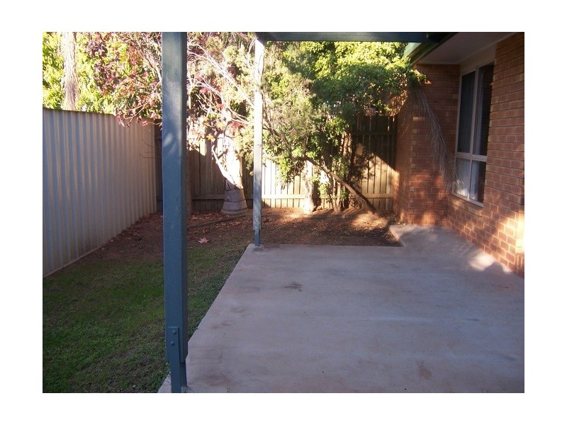 4/39-41 Campbell Street, Emerald QLD 4720