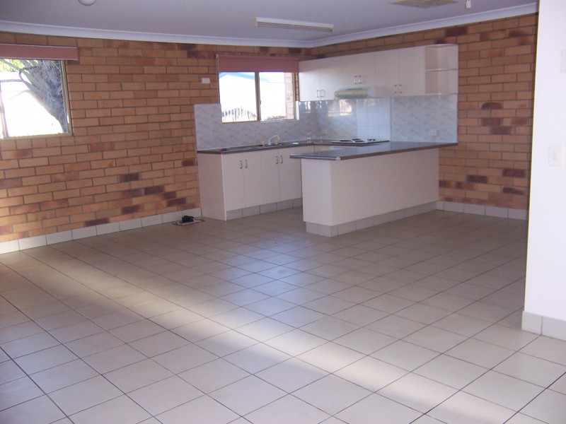 4/66 Esmond Street, Emerald QLD 4720