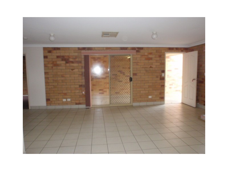 4/66 Esmond Street, Emerald QLD 4720