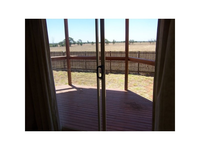 14 Shakespeare Street, Comet QLD 4702